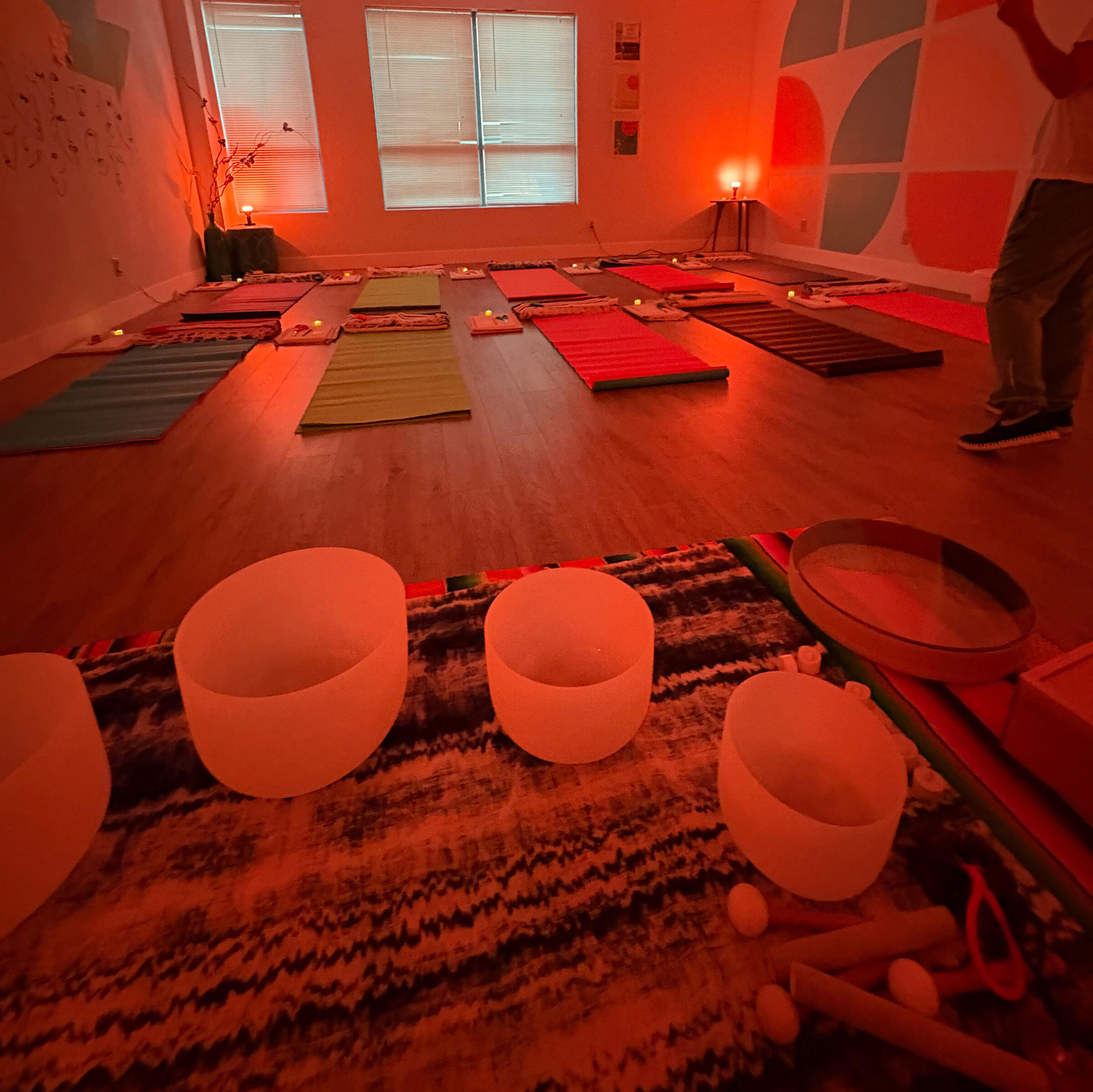 RESONATE! Soundbath in Burbank light & sound immersion during Resonate! sound bath